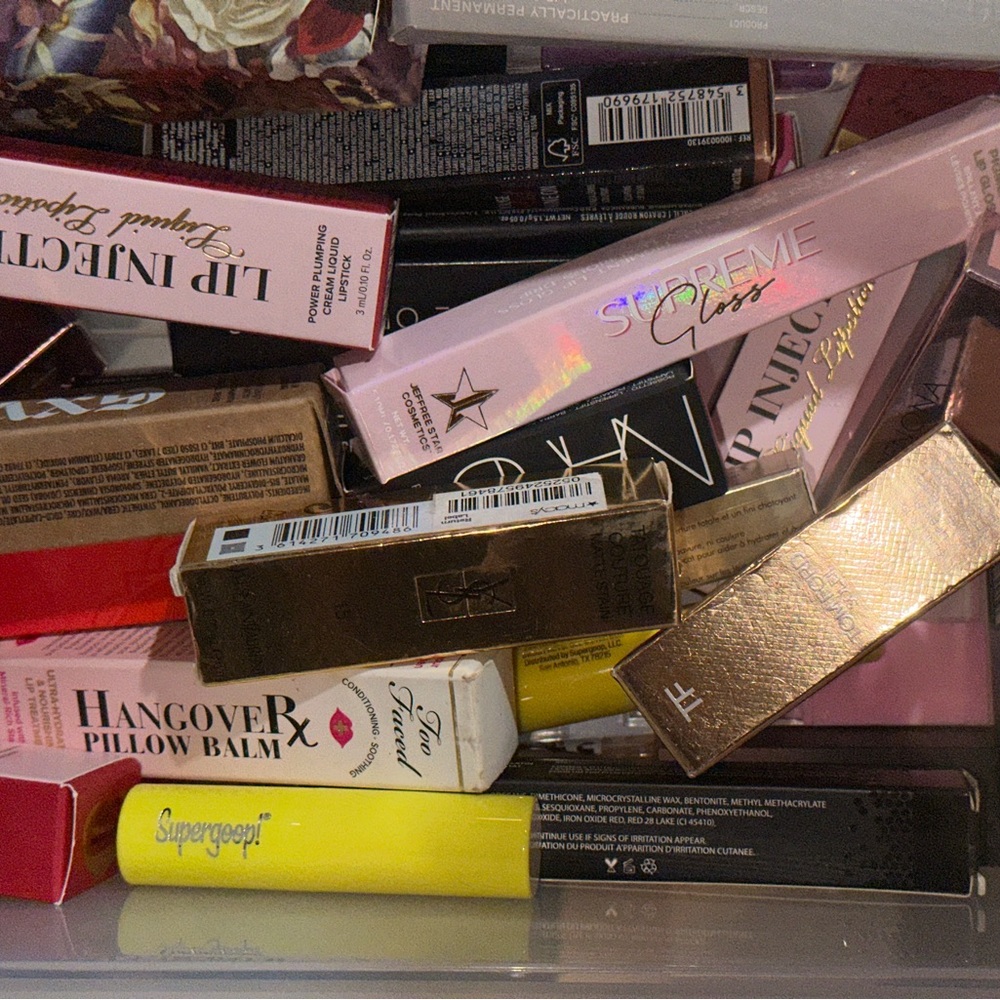 Large high-end makeup bundle Likes or Dislikes (READ DESCRIPTION FOR DETAILS:) - Picture 6 of 9